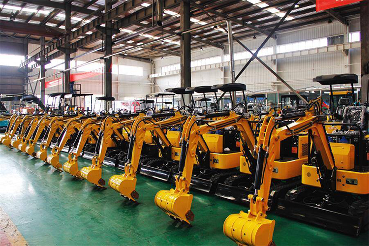 從工廠到全球市場(chǎng)：挖掘機(jī)生產(chǎn)商如何利用外貿(mào)網(wǎng)站獲取國(guó)際客戶(hù)