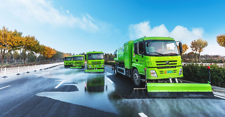 路面養(yǎng)護(hù)車配件外貿(mào)市場(chǎng)的機(jī)遇與挑戰(zhàn)：如何抓住出口商機(jī)